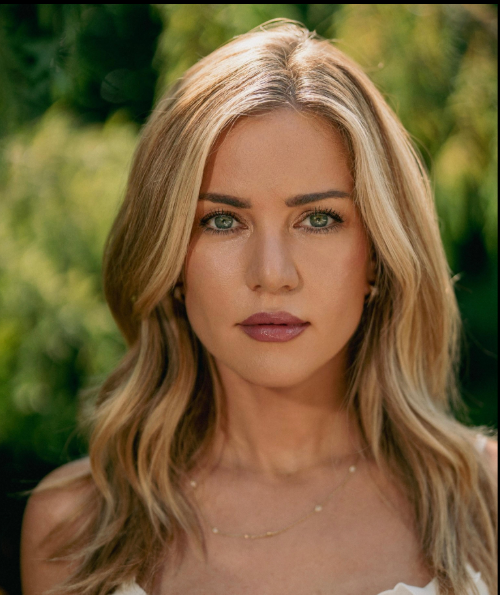 Chelsea Gilson as Rachel